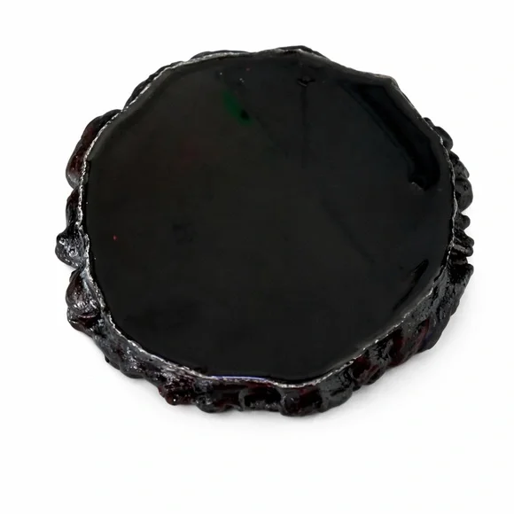 Skull Ashtray Red Black Drip | Handmade Resin - Picture 4 of 6